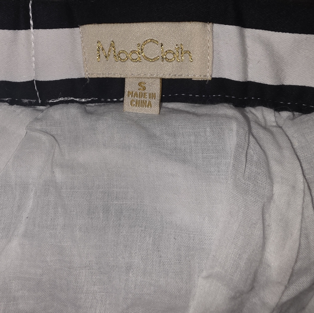 Modcloth Skirt Size S Black/White - Picture 3 of 7